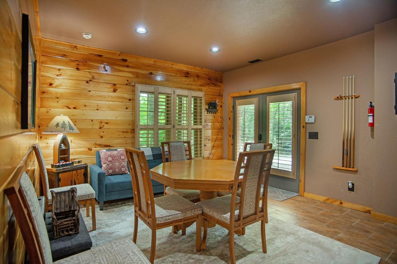 Iron Mountain Lodge - Beautiful Cabin With Forest & Mountain Views! Butler 外观 照片