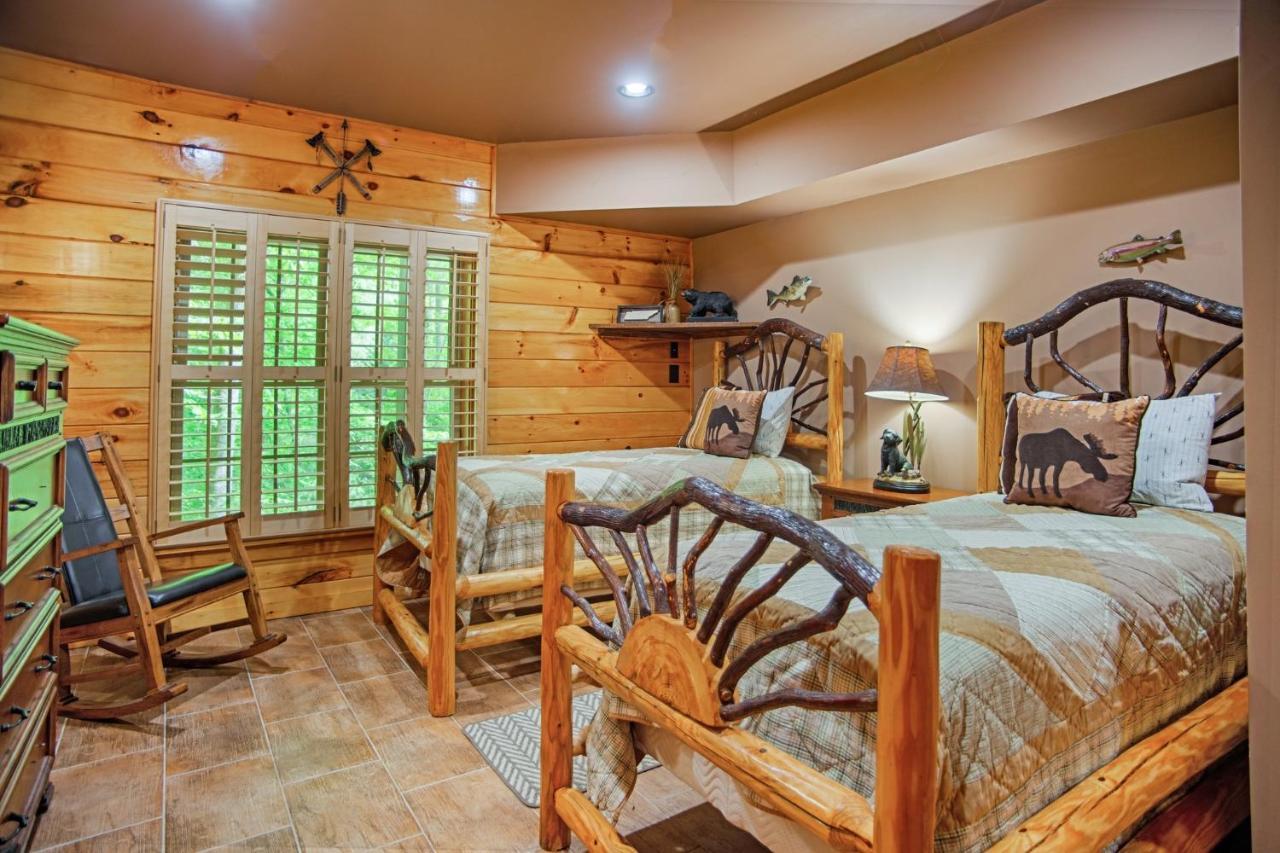 Iron Mountain Lodge - Beautiful Cabin With Forest & Mountain Views! Butler 外观 照片